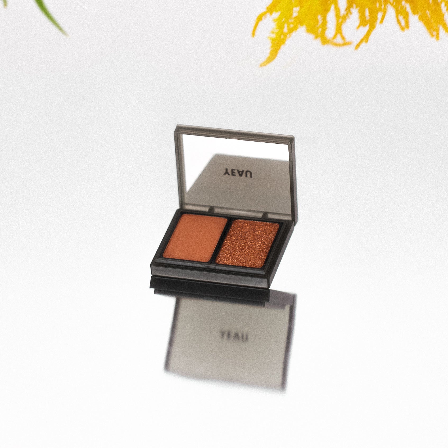 YEAU depict eye shadow 05