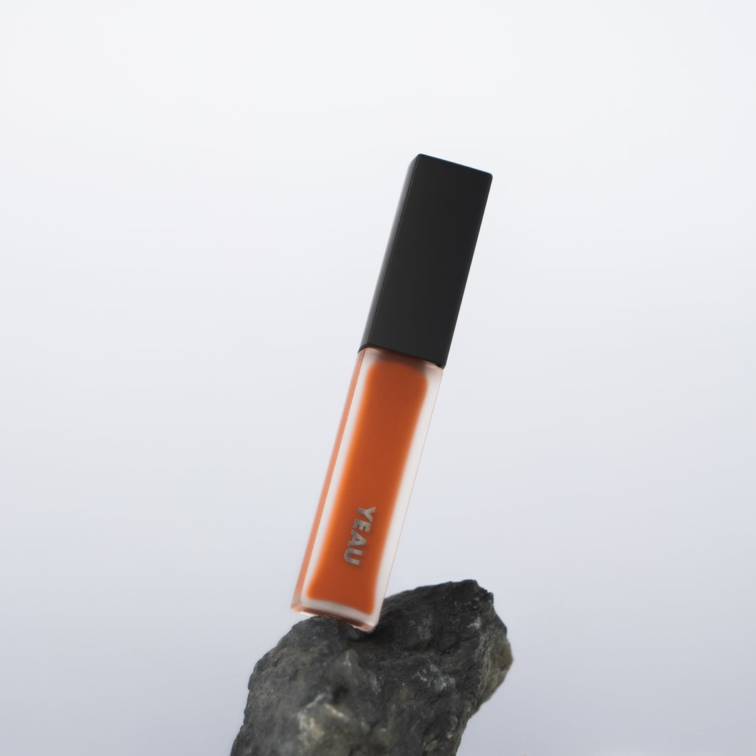YEAU plumping lip gloss 01 : Carrot