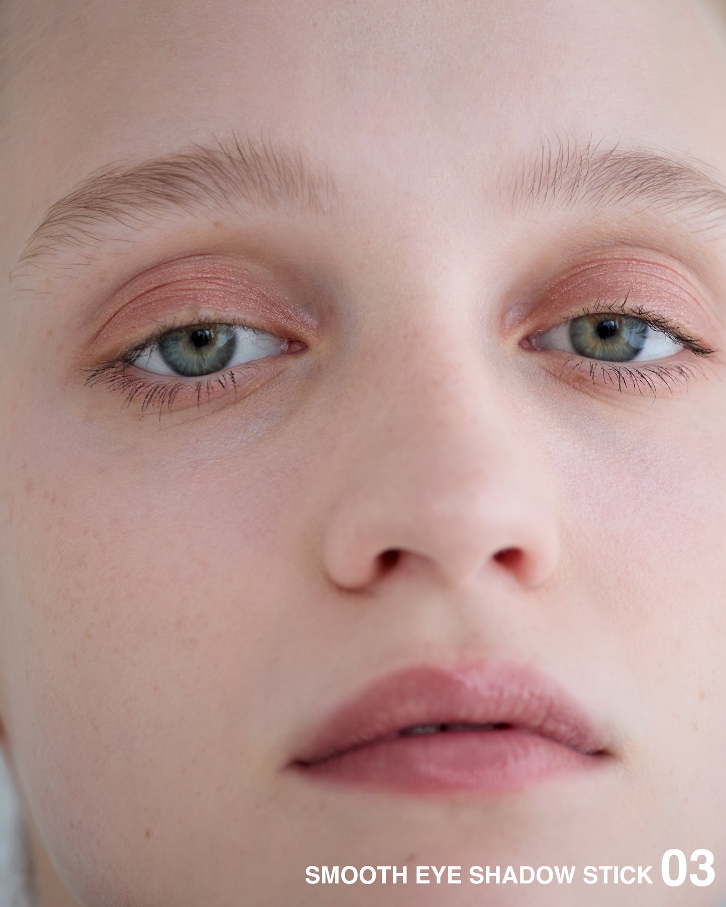 YEAU SMOOTH EYE SHADOW STICK