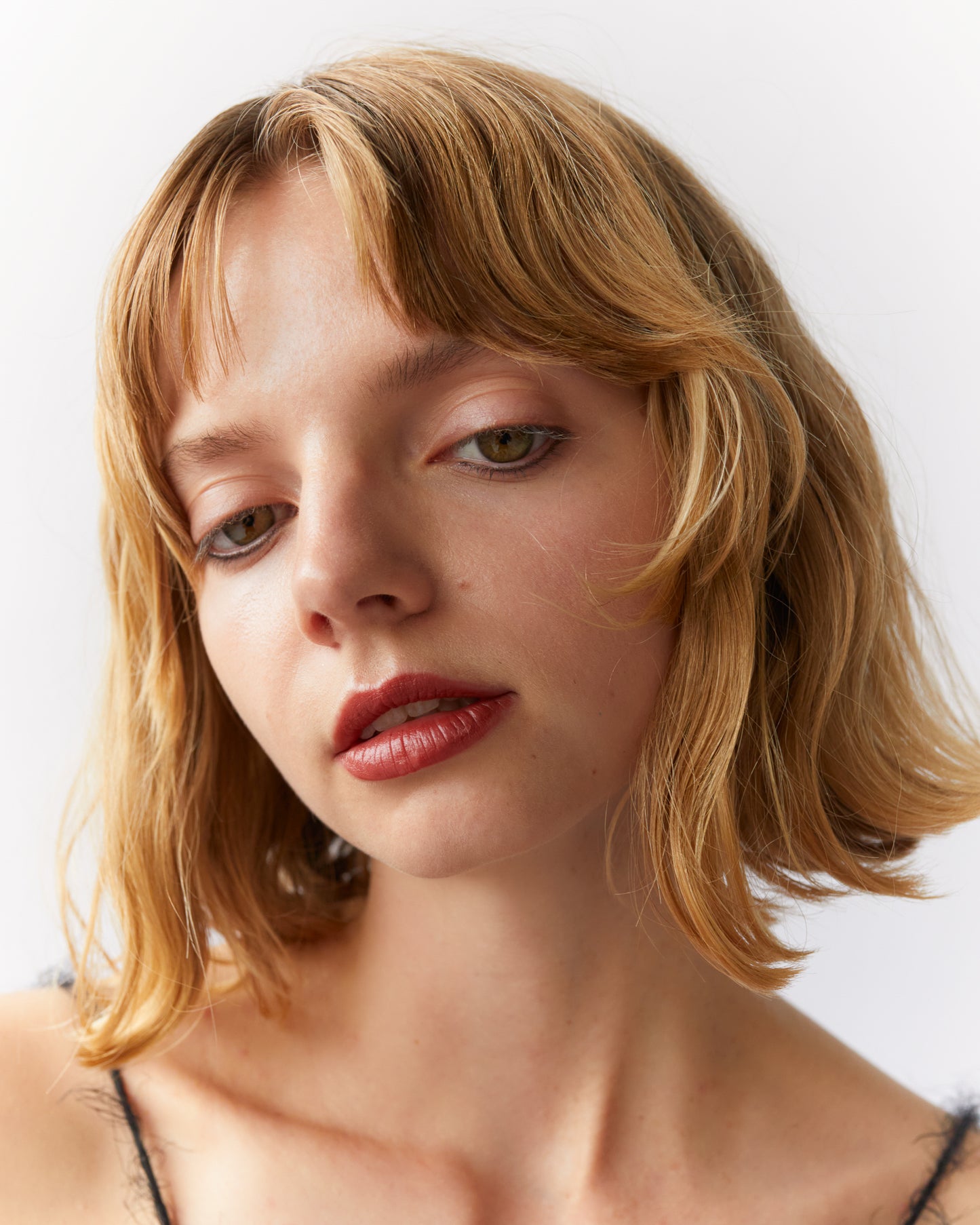 YEAU affection matte lip stick 05 : fig red